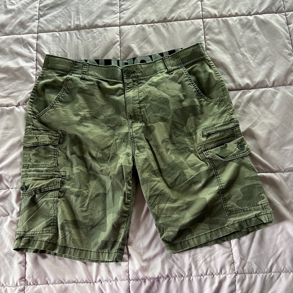 Iron Co.  Men’s Camouflage Cargo Shorts